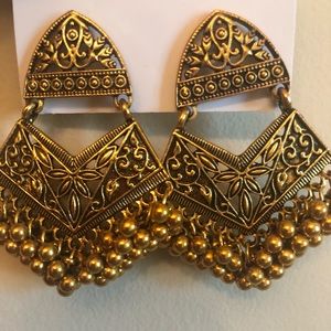 Traditional earrings